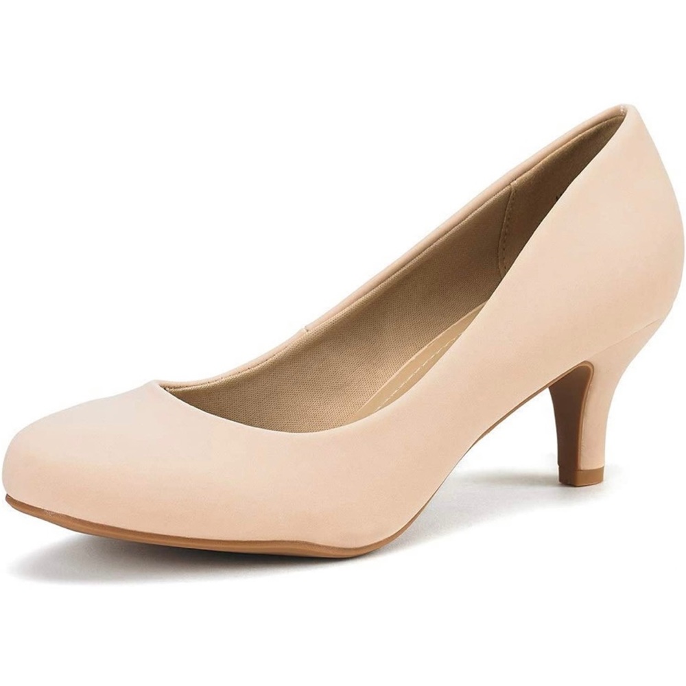 Women’s pumps, size 6.5